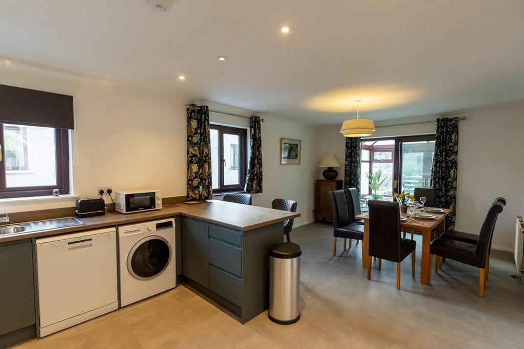 Underwood Cottage - Peaceful House In Kendal With Views Of Cumbria Exterior photo